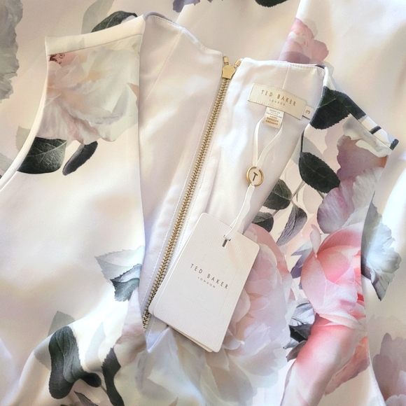 🍒NWT🍒 TED BAKER FEMININE FLORAL PRINT DRESS - Picture 6 of 6
